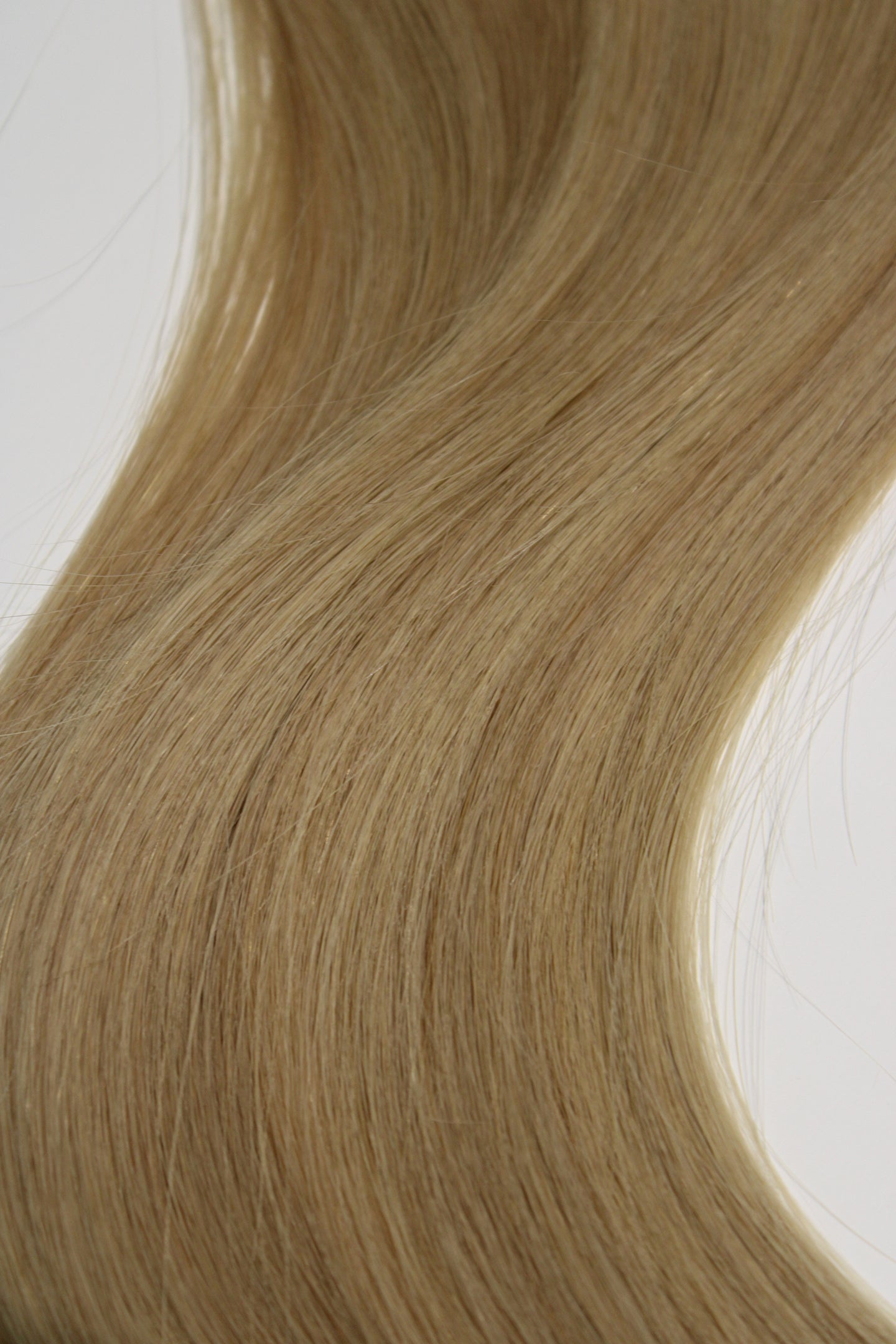 Hand-Tied Wefts 26" Dream